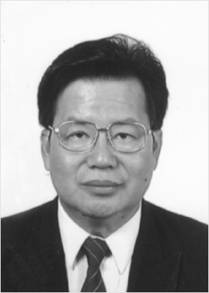 曾鎮南 