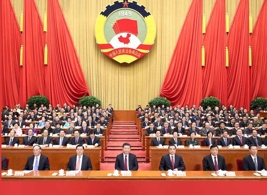 習(xí)近平、李克強(qiáng)、張德江、劉云山、王岐山、張高麗在主席臺就座