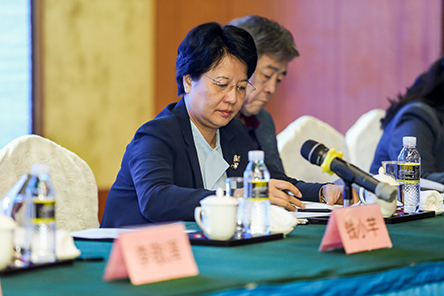 海南省委常委、宣傳部部長肖鶯子致辭