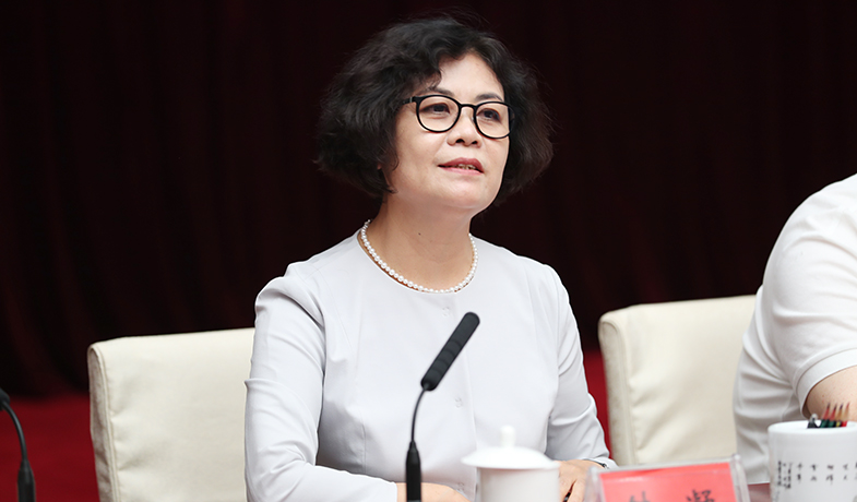 8月16日，中國作協主席鐵凝出席第十屆茅盾文學獎第七次全體會并講話