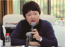 何向陽：與人民結(jié)合，為人民服務今年是毛澤東同志《講話》發(fā)表80周年。重讀《講話》，感到雖然80年過去，但仍然歷久彌新……[詳細]