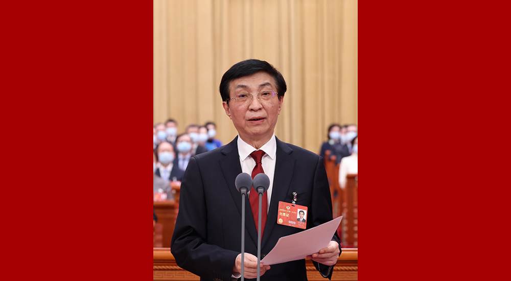 3月4日，中國人民政治協商會議第十四屆全國委員會第一次會議在北京人民大會堂開幕。王滬寧主持開幕會