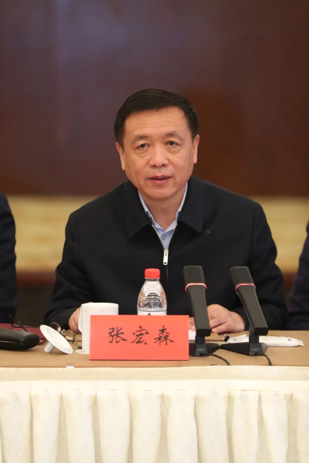 中國作協(xié)黨組書記、副主席、書記處書記張宏森講話