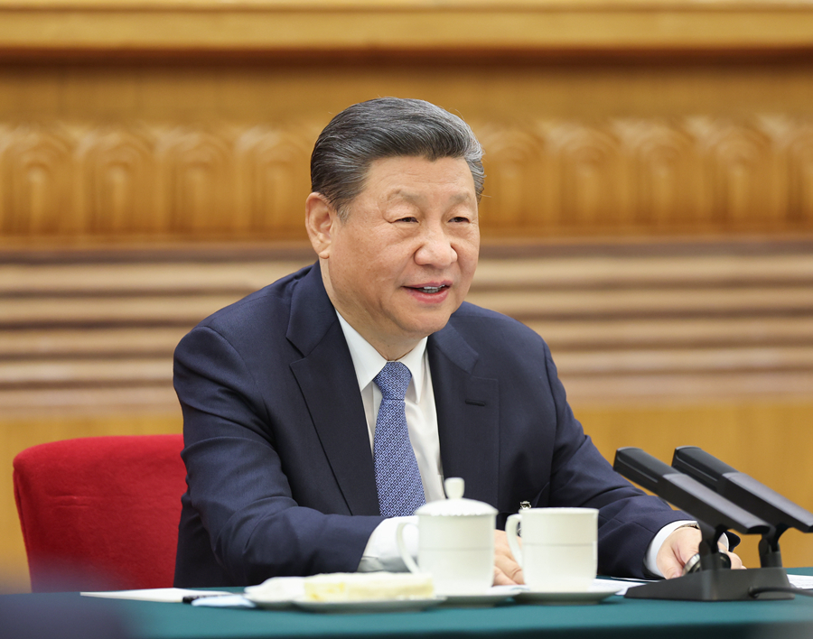 3月5日，中共中央總書記、國家主席、中央軍委主席習(xí)近平參加他所在的十四屆全國人大二次會議江蘇代表團(tuán)審議。新華社記者 鞠鵬 攝