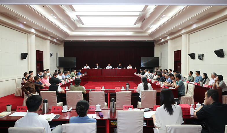 7月31日，第十三屆全國少數(shù)民族文學創(chuàng)作駿馬獎評獎結(jié)果揭曉